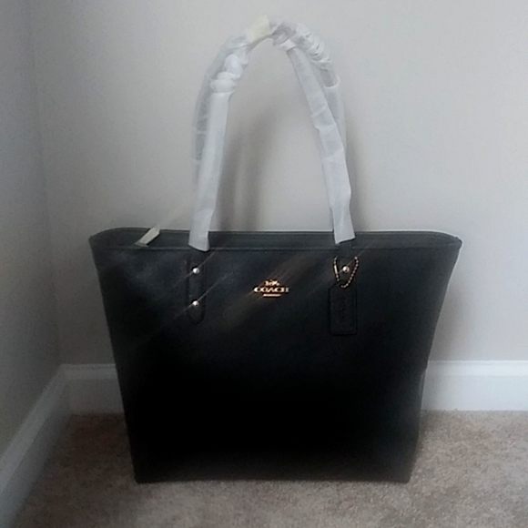 Coach Large Black Tote -F11928